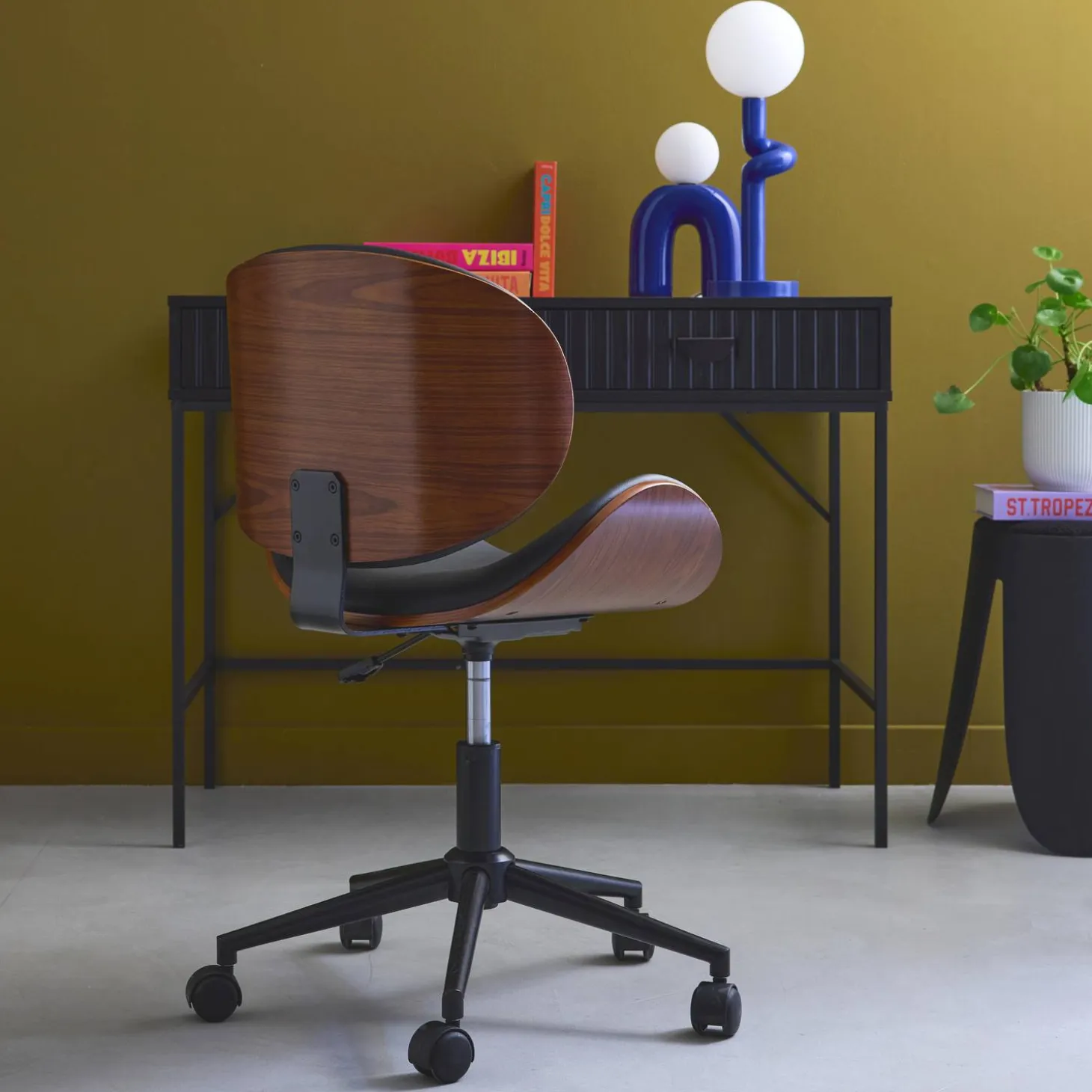 Bürostuhl mit Rollen gewölbtes Holzdekor und Kunstleder