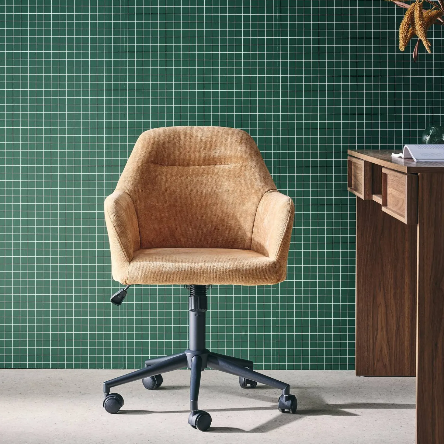 Bürostuhl mit Rollen und Chenille-Bezug, höhenverstellbar