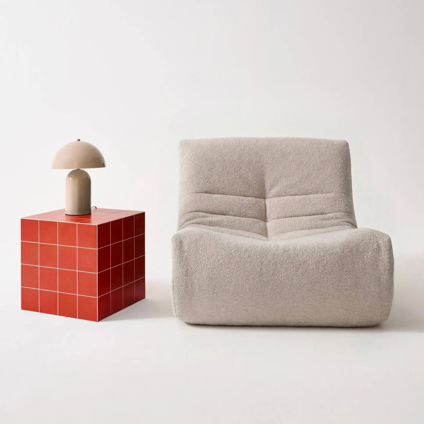 Couchtisch, kubischer Beistelltisch in Zementfliesen-Optik 40 x 40 cm