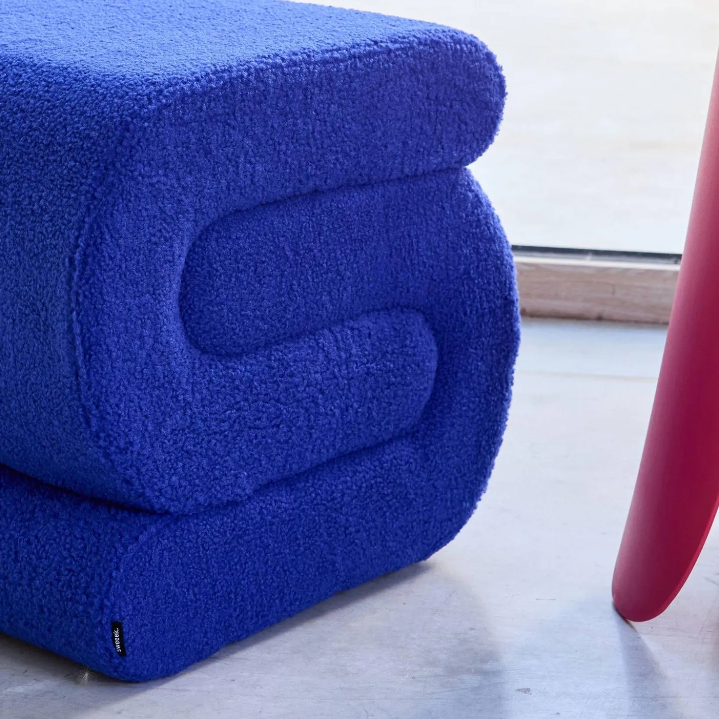 Design-Hocker mit Bouclé-Bezug 1 Platz