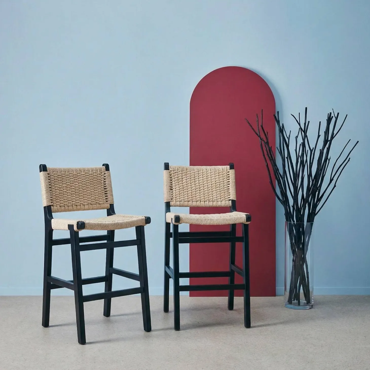 2er-Set Barhocker aus Heveaholz mit Seilbespannung