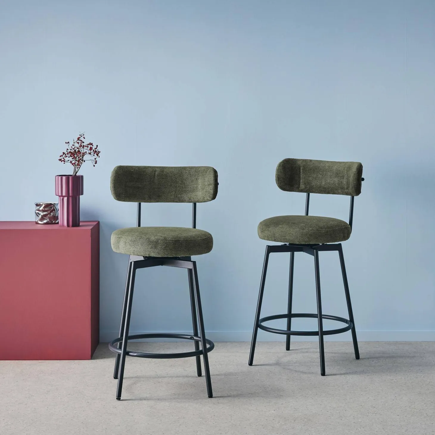 2er-Set Barhocker mit drehbarem Sitz aus Metall mit Stoffbezug