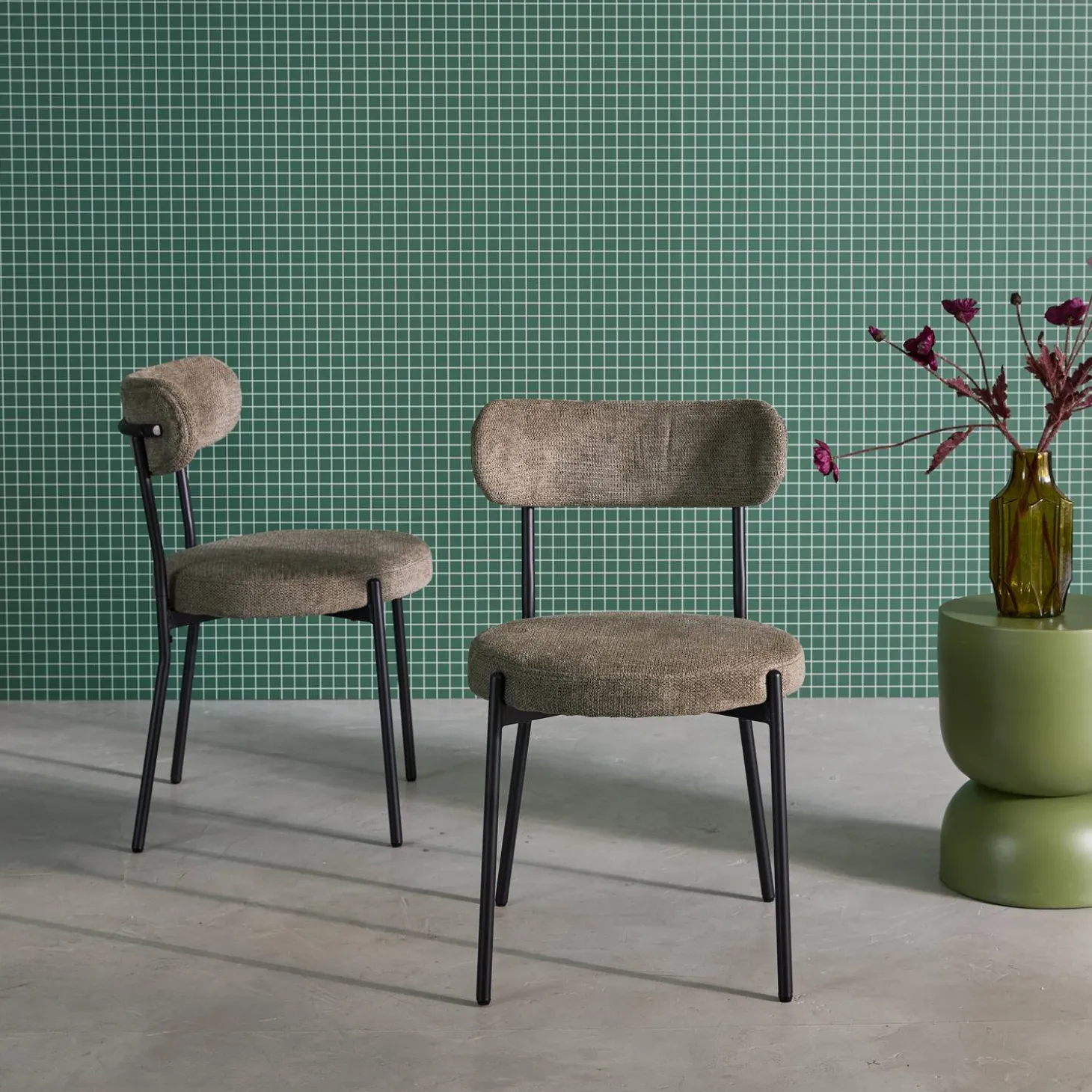 2er-Set Metallstühle mit Chenille-Bezug