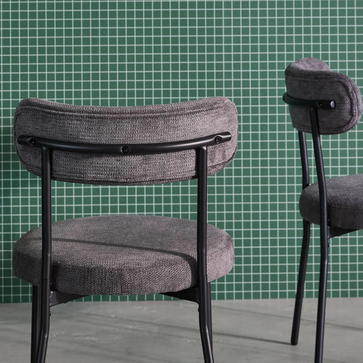 2er-Set Metallstühle mit Chenille-Bezug