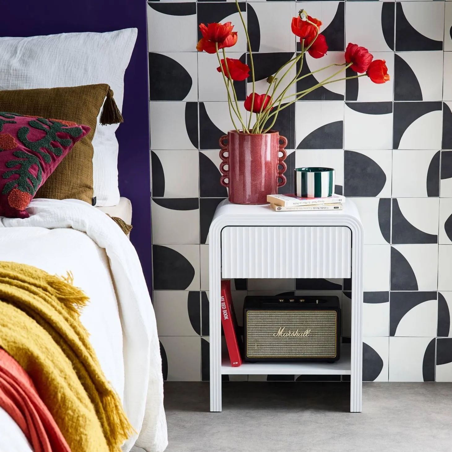 2er-Set Nachttisch mit geriffeltem Holzlook 1 Schublade, 1 Regal