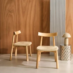 2er-Set skandinavische Stühle Heveaholz und Seilbespannung