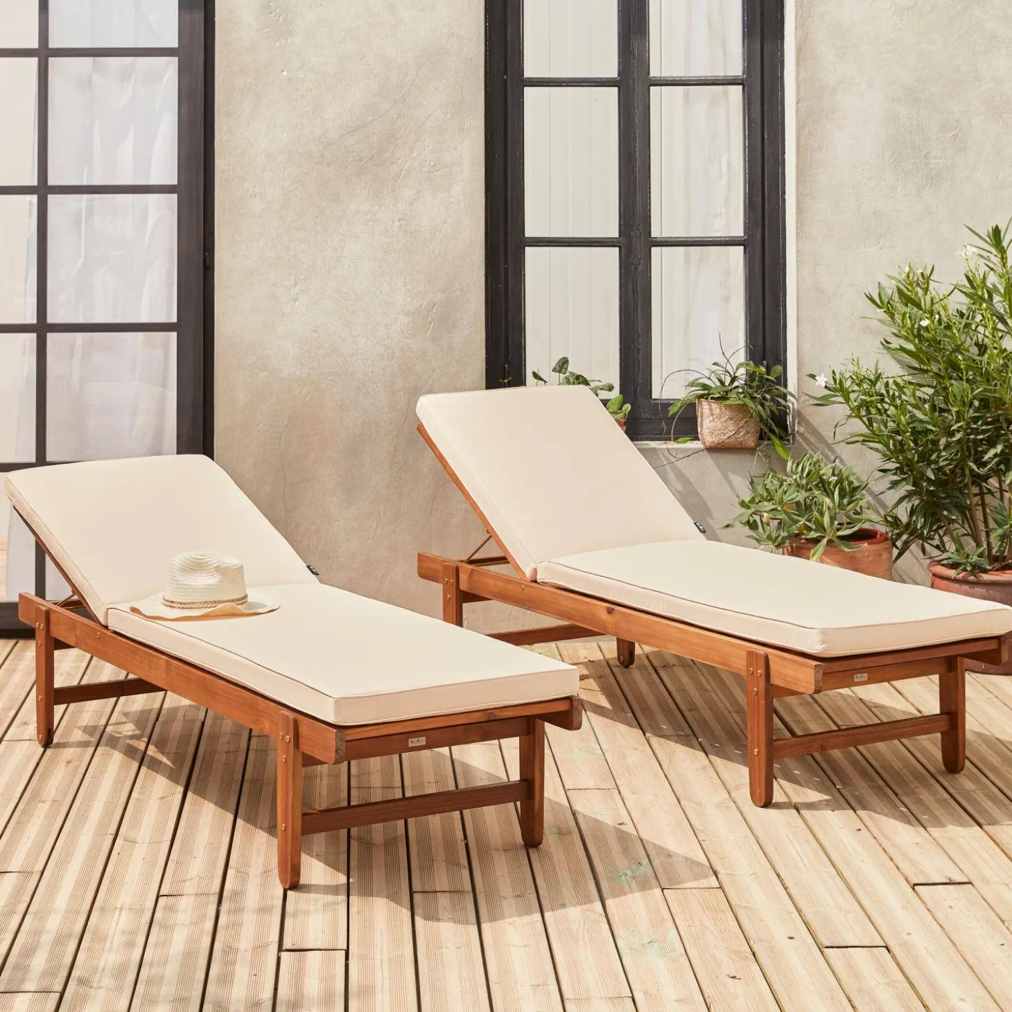 2er-Set Sonnenliegen aus Akazienholz mit Rädern