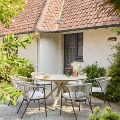 4er-Set stapelbare Gartensessel aus Stahl mit Seilbespannung