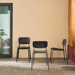 4er-Set stapelbare Gartenstühle aus Stahl und Kunststoff