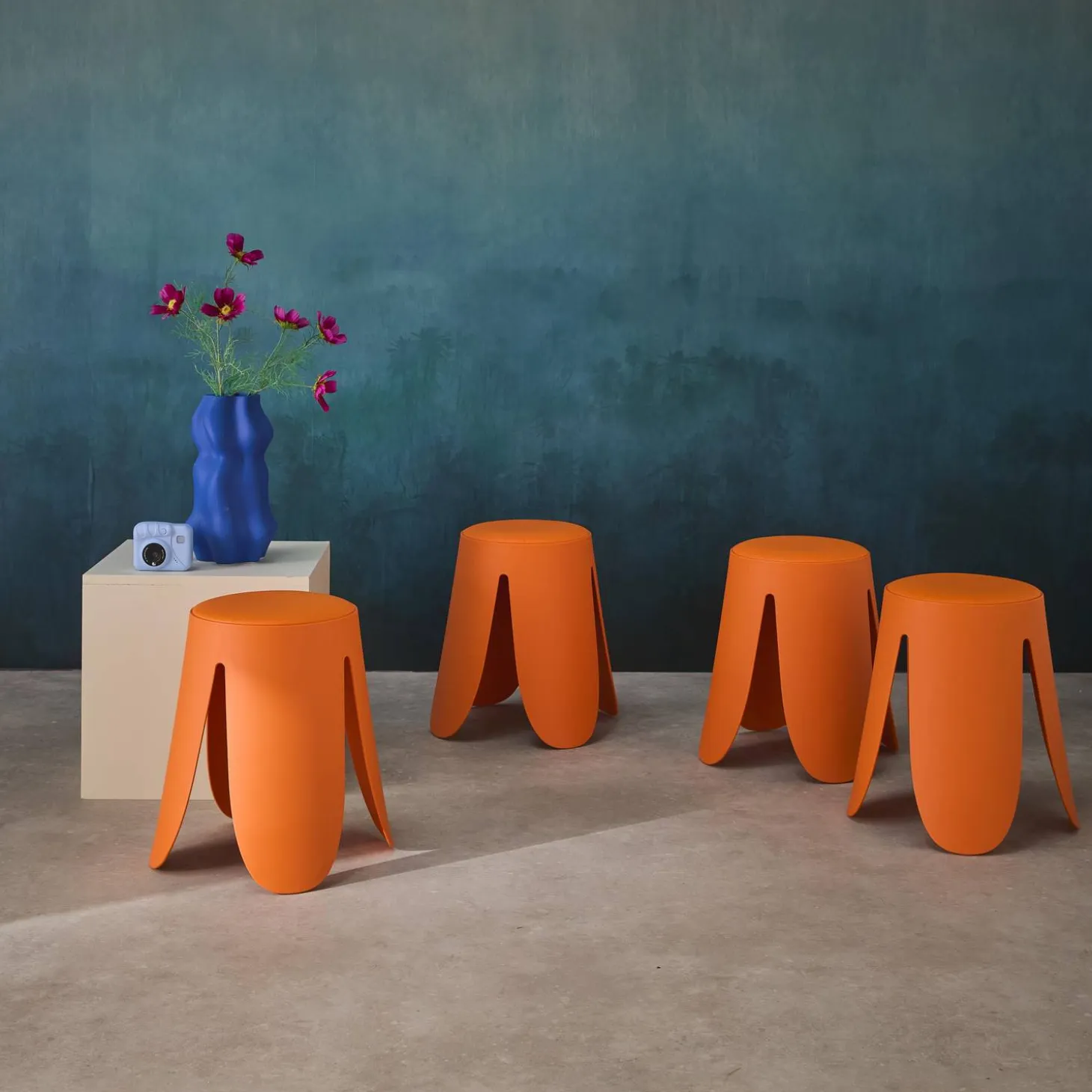 4er-Set stapelbare Hocker mit Kunstleder
