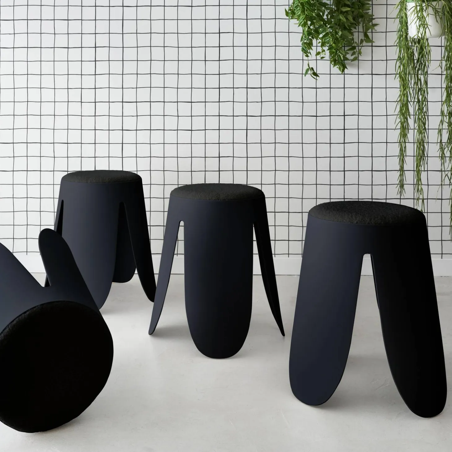 4er Set stapelbare Hocker, strukturierter Bouclébezug