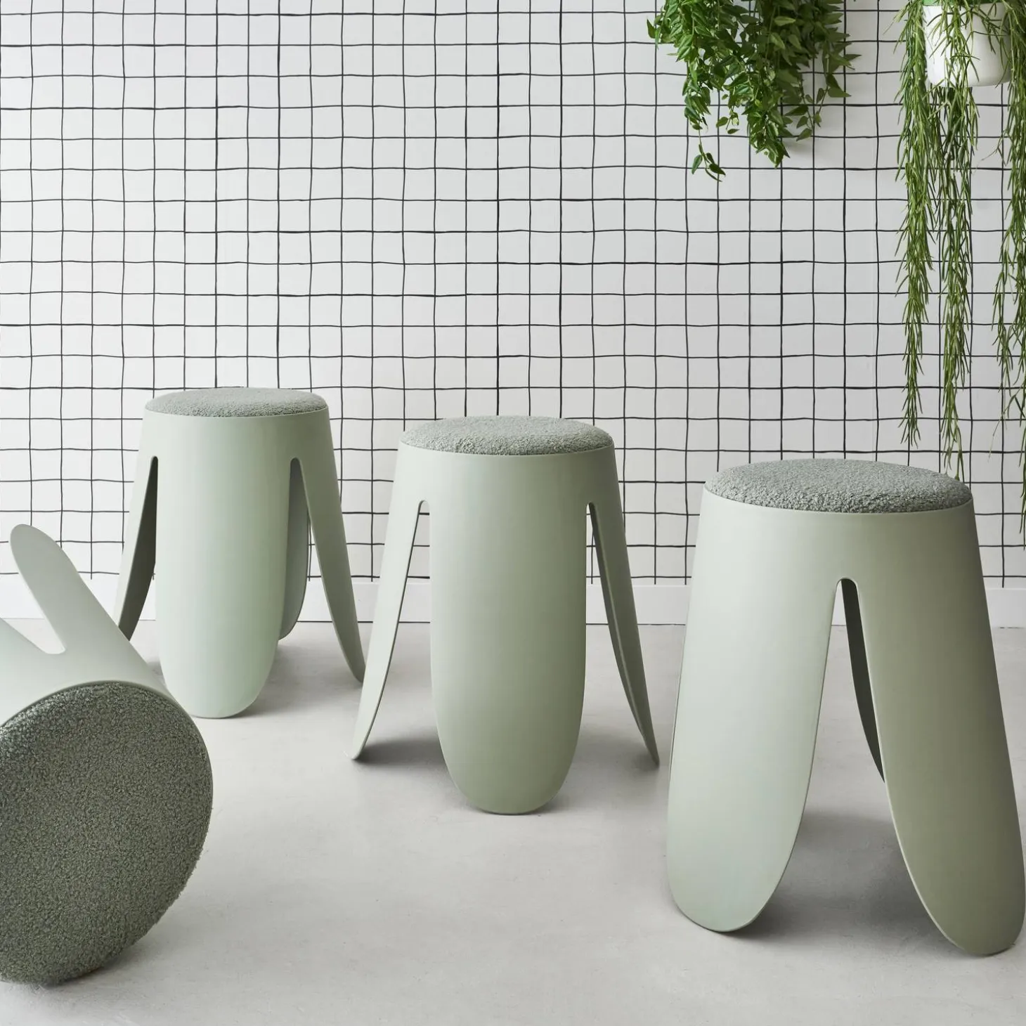 4er Set stapelbare Hocker, strukturierter Bouclébezug