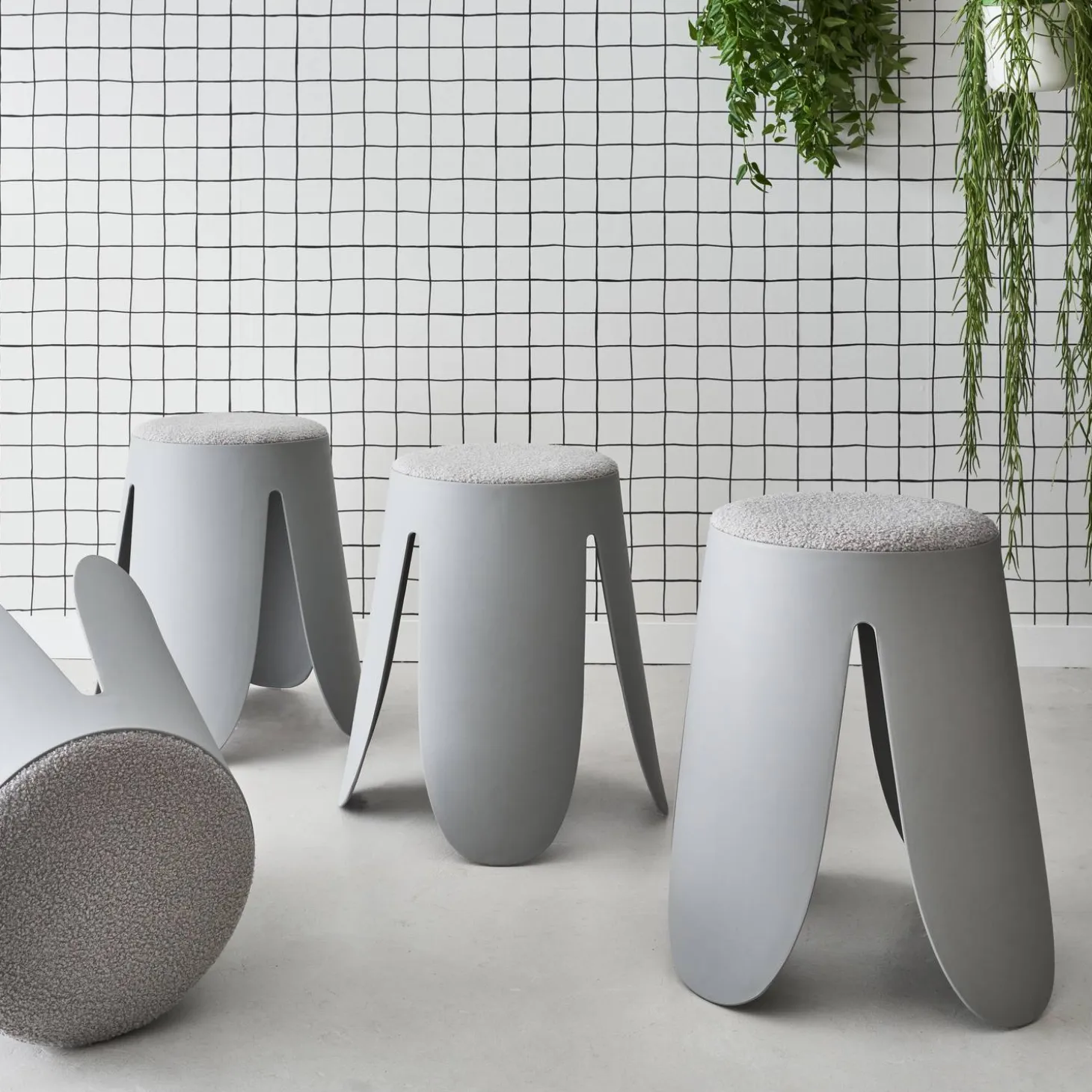 4er Set stapelbare Hocker, strukturierter Bouclébezug