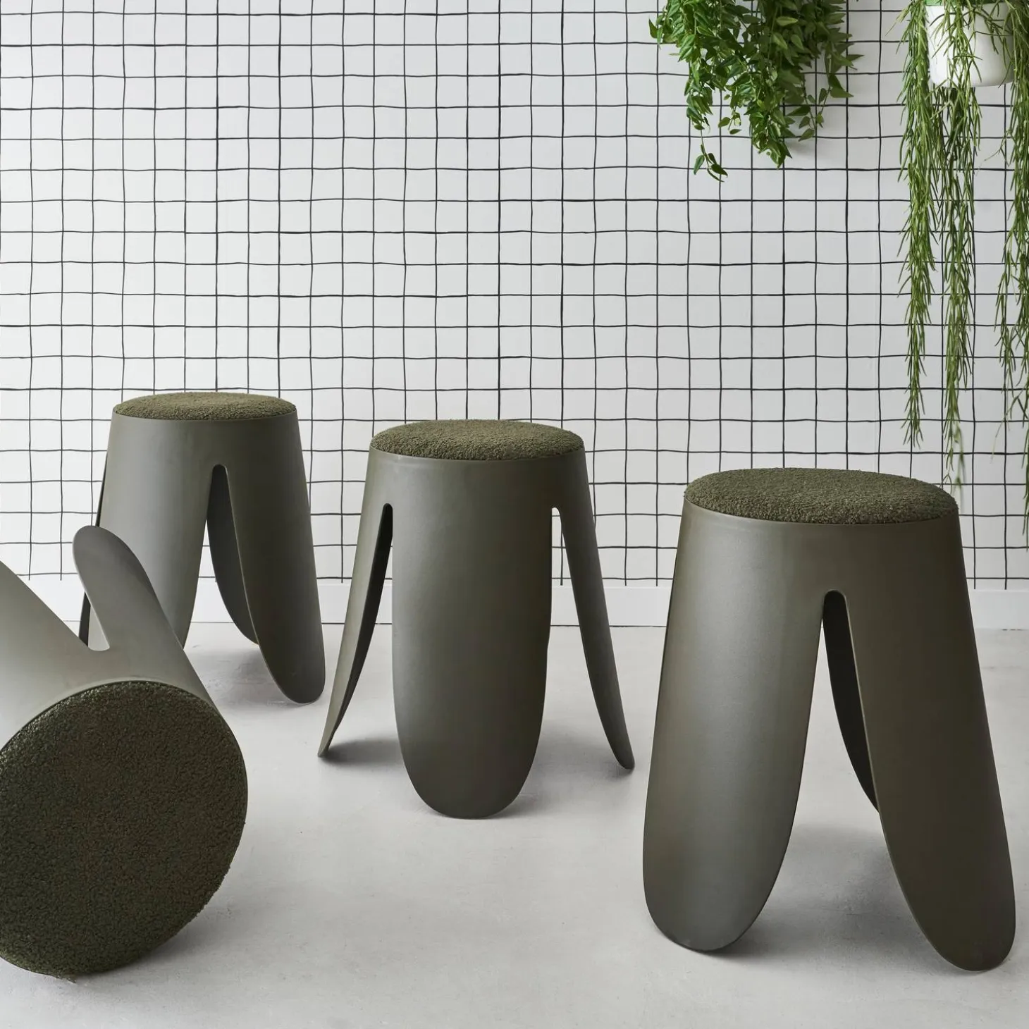 4er Set stapelbare Hocker, strukturierter Bouclébezug