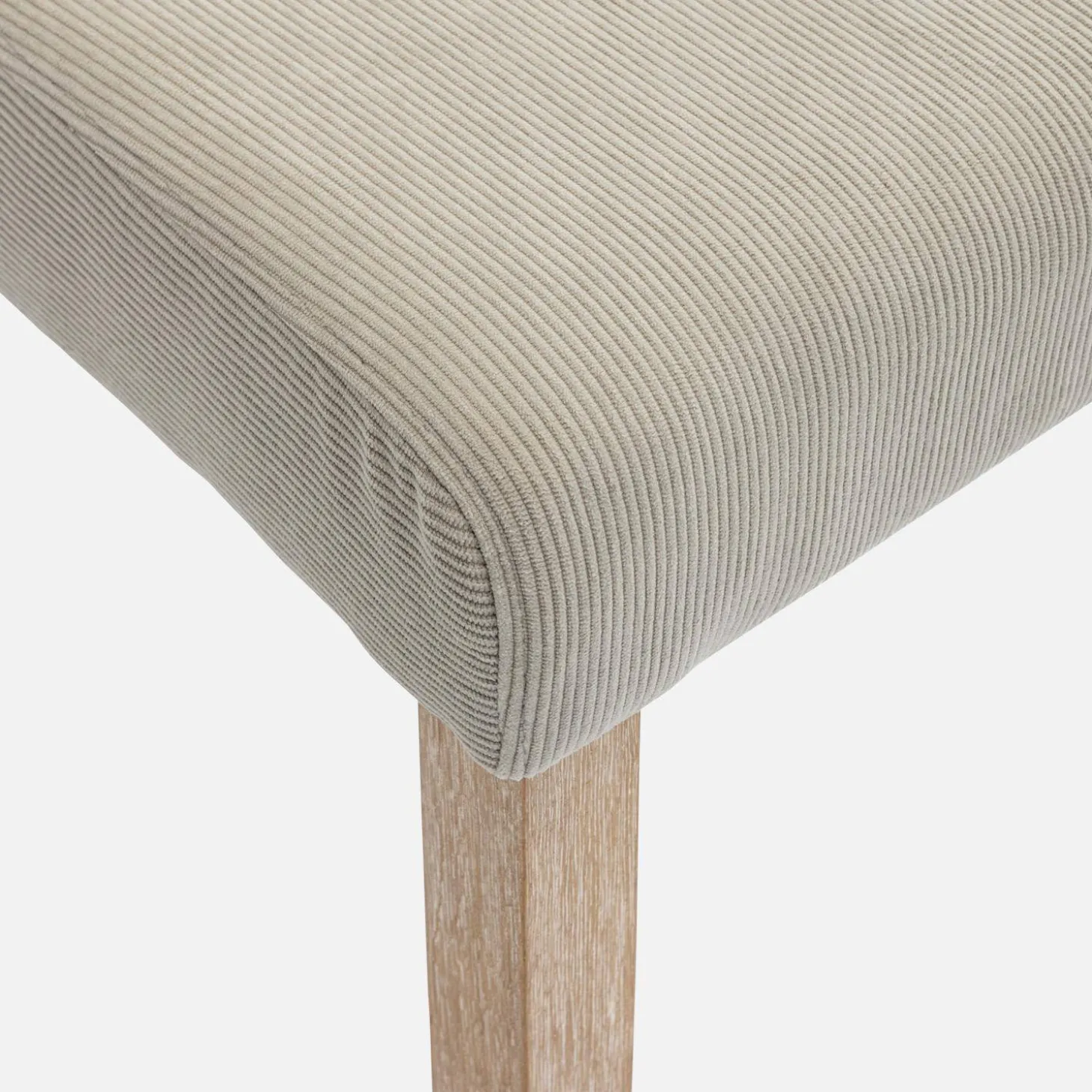 4er Set Stühle mit Cordbezug und gekälkten Holzbeinen