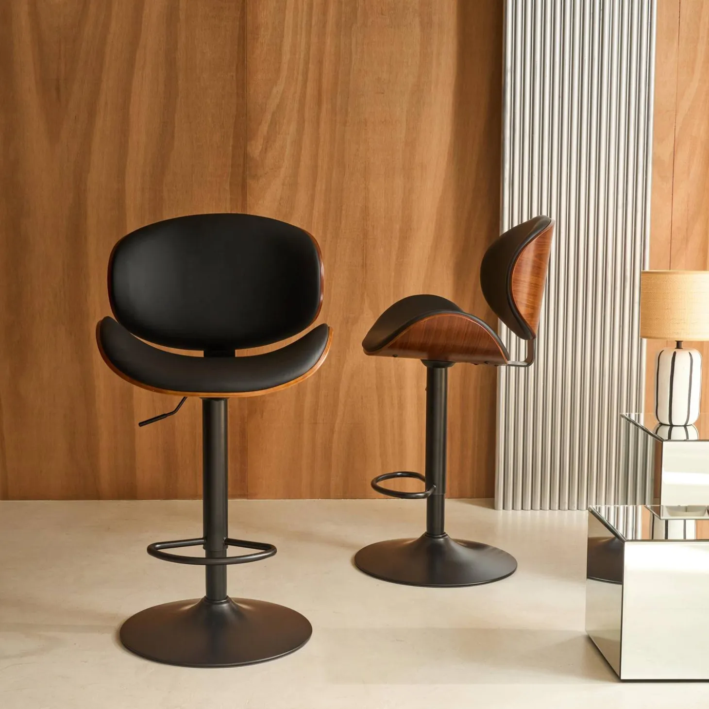 2er-Set verstellbare Barhocker mit Holzdekor und Kunstleder