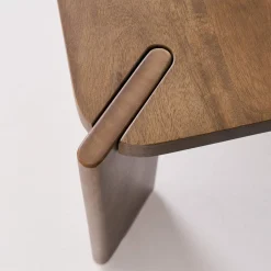 Exotischer quadratischer Couchtisch aus Massivholz