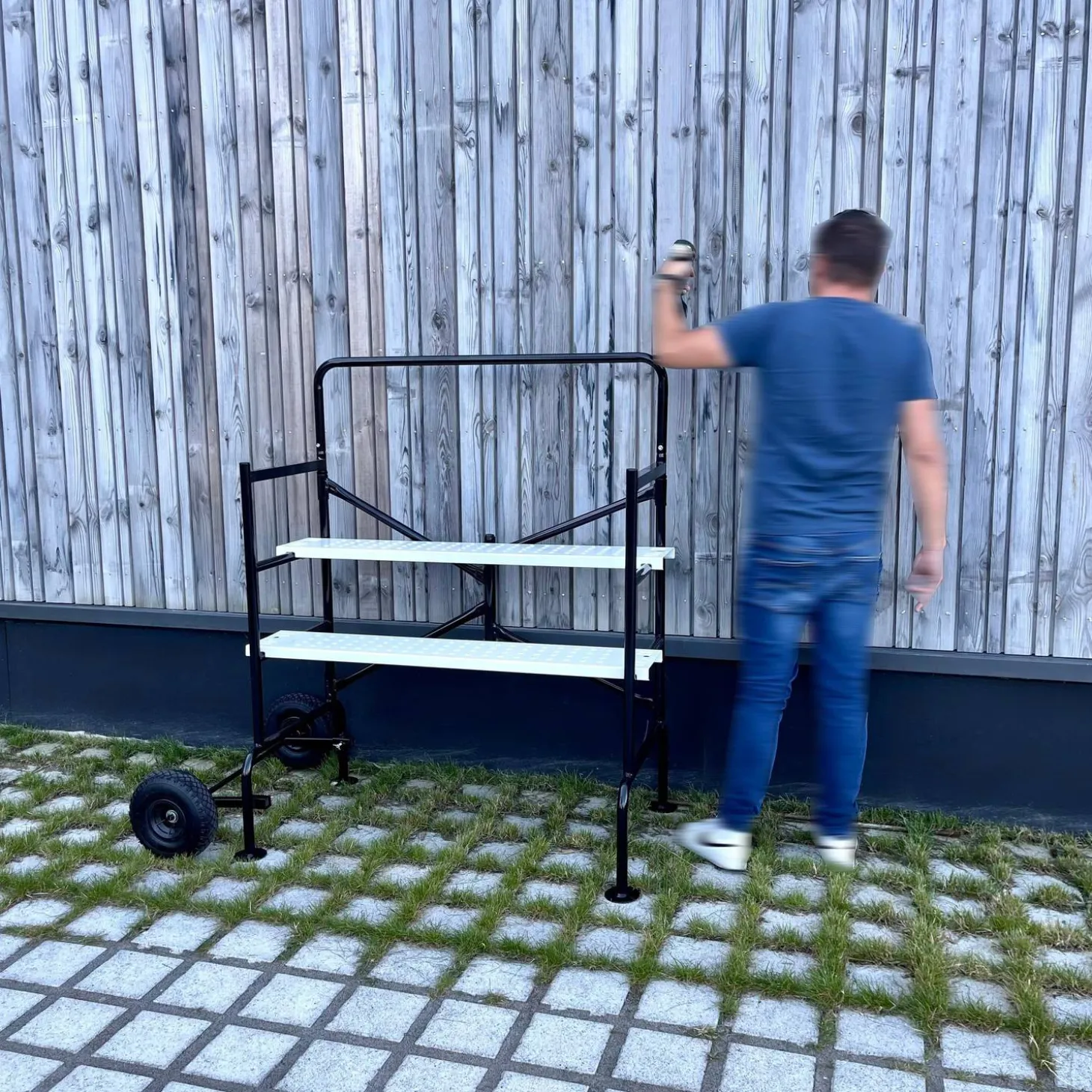 Fahr- und Klappgerüste mit zwei Ebenen