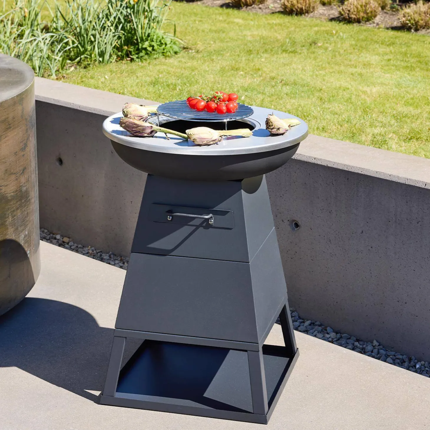 Feuerschale Grill Ø59cm schwarz mit Grillrost und Stauraum