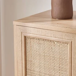 Flaschenschrank mit Rattan-Geflecht und Holzdekor
