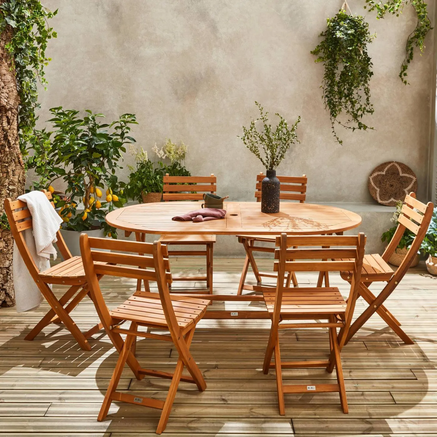 Garten-Essgruppe aus Holz, ovaler Tisch, 6 Stühle, klappbar