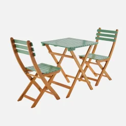 Gartentisch aus Akazienholz, 2 Klappstühle