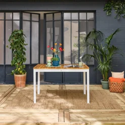 Gartentisch aus Akazienholz mit abgerundeten Ecken, 6 Plätze