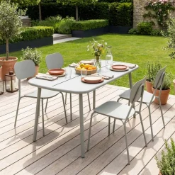 Gartentisch aus Aluminium + 4 Stühle