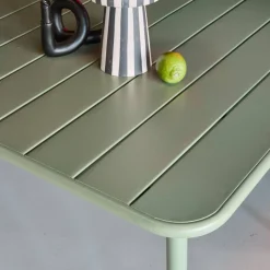 Gartentisch aus Stahl 6-8 Plätze
