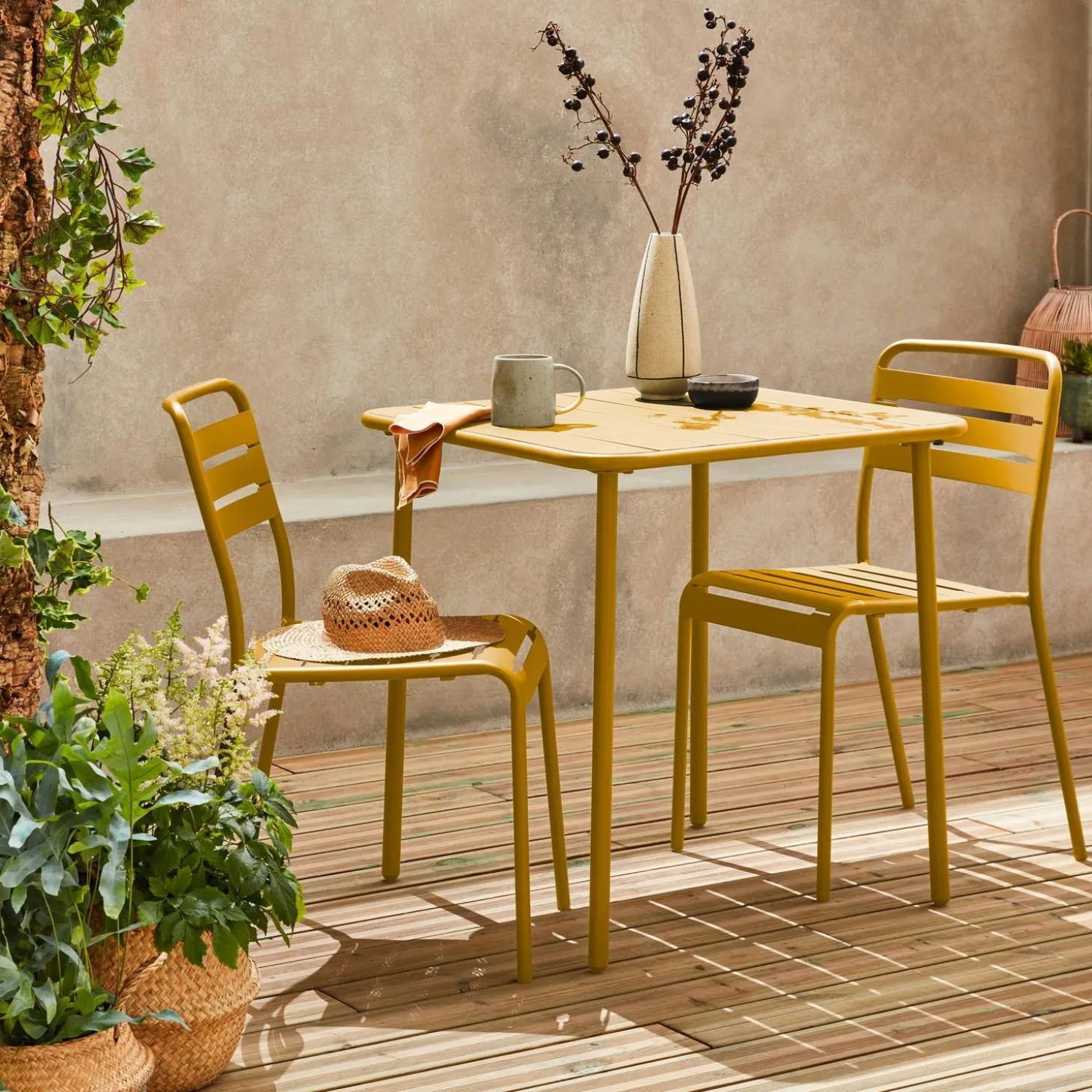 Gartentisch mit 2 Stühlen aus Stahl