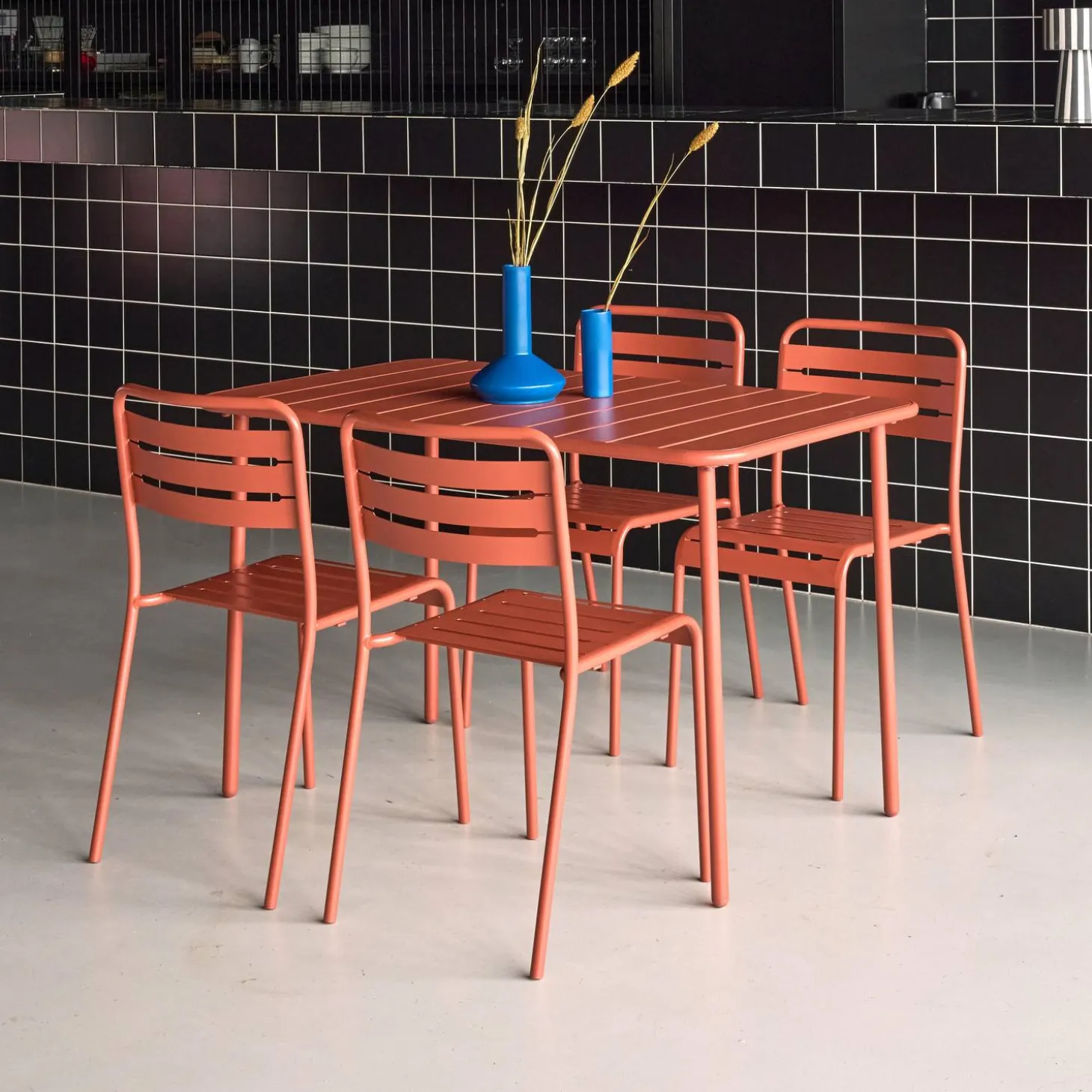Gartentisch + 4 Stühle aus Stahl