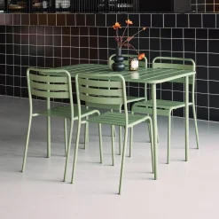 Gartentisch + 4 Stühle aus Stahl
