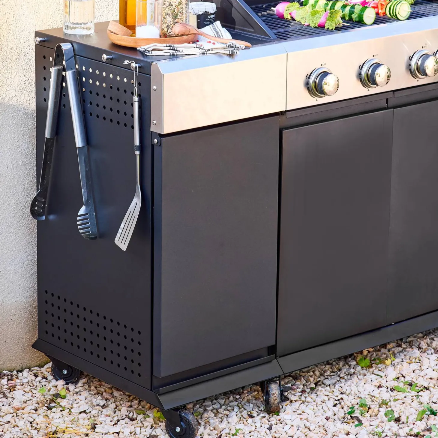 Gasgrill 4 Brenner + 1 Seitenbrenner