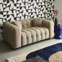 Gepolstertes Sofa mit strukturiertem Bouclé-Bezug, 2-Sitzer