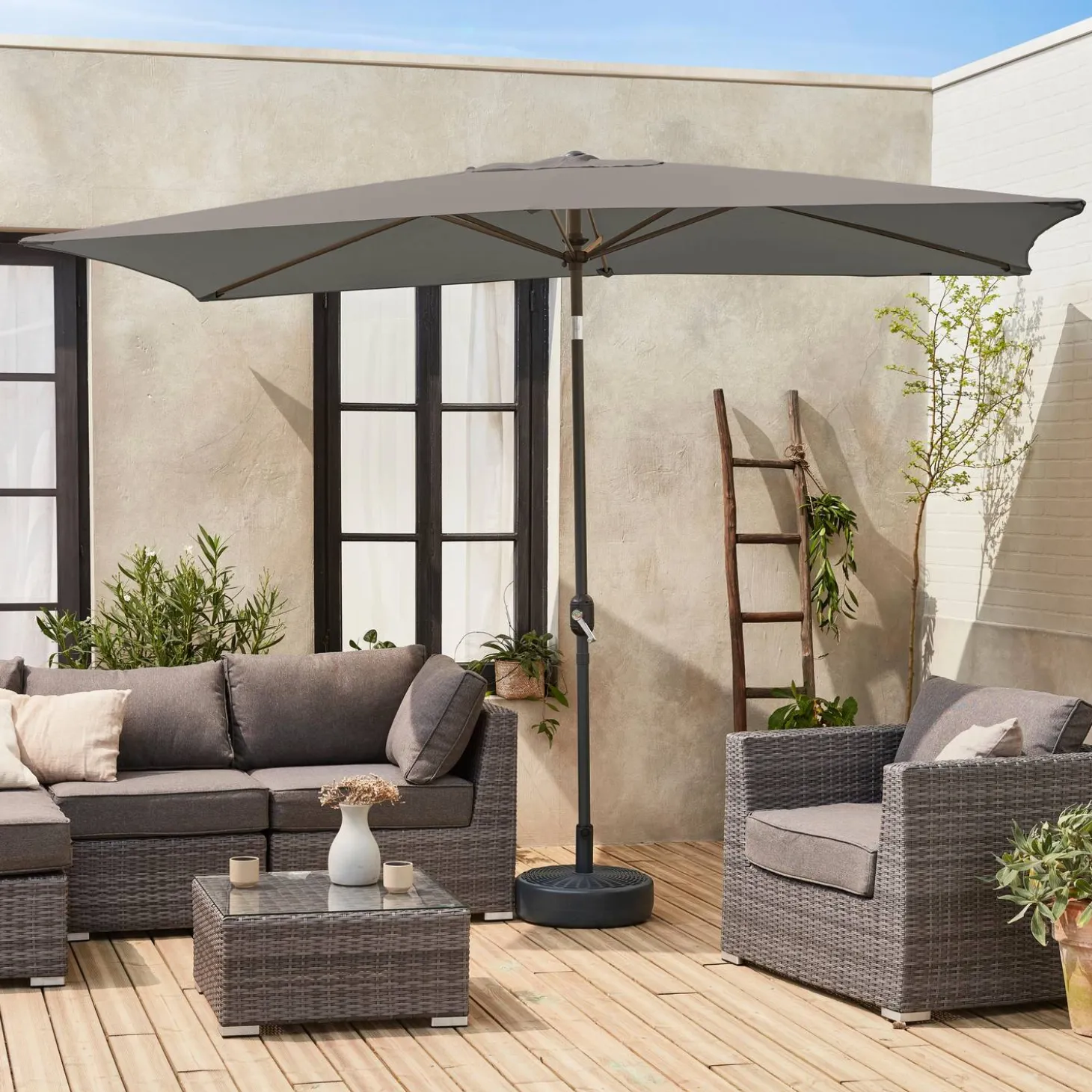 Gerader Sonnenschirm 2x3m mit Zentralmast