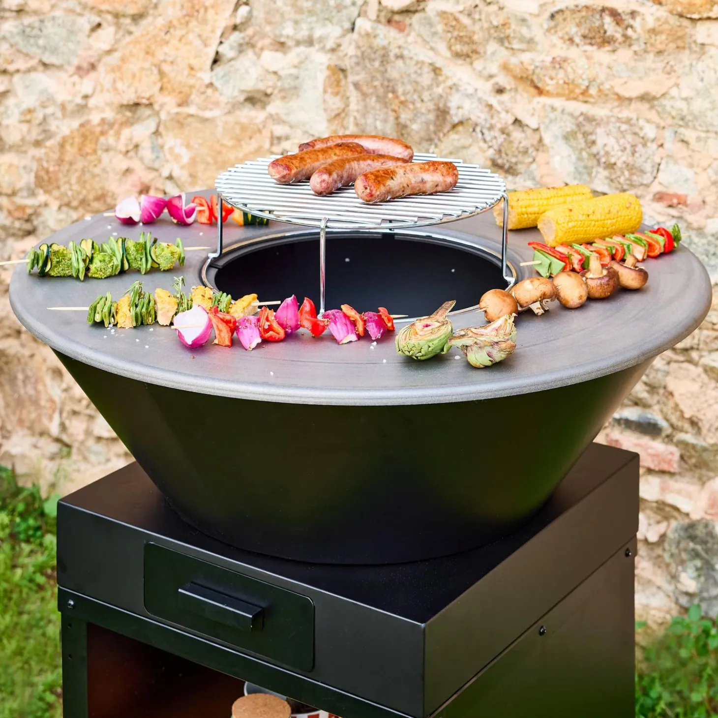 Grill-Feuerschale Ø 81,5 cm mit Grillrost, Stauraum und Deckel