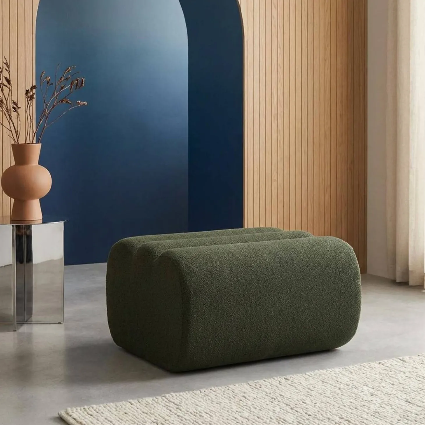 Hocker, Fußhocker mit strukturiertem Bouclé-Bezug