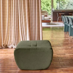 Hocker, Fußhocker mit strukturiertem Bouclé-Bezug für Sessel und Sofas