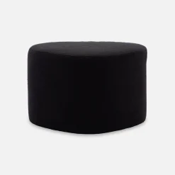 Hocker in Kieselsteinform mit Stoffbezug