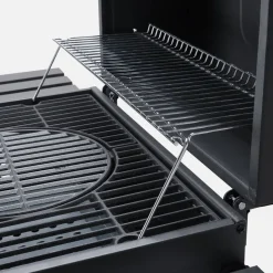 Holzkohlegrill mit Abdeckung