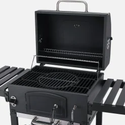 Holzkohlegrill mit Abdeckung