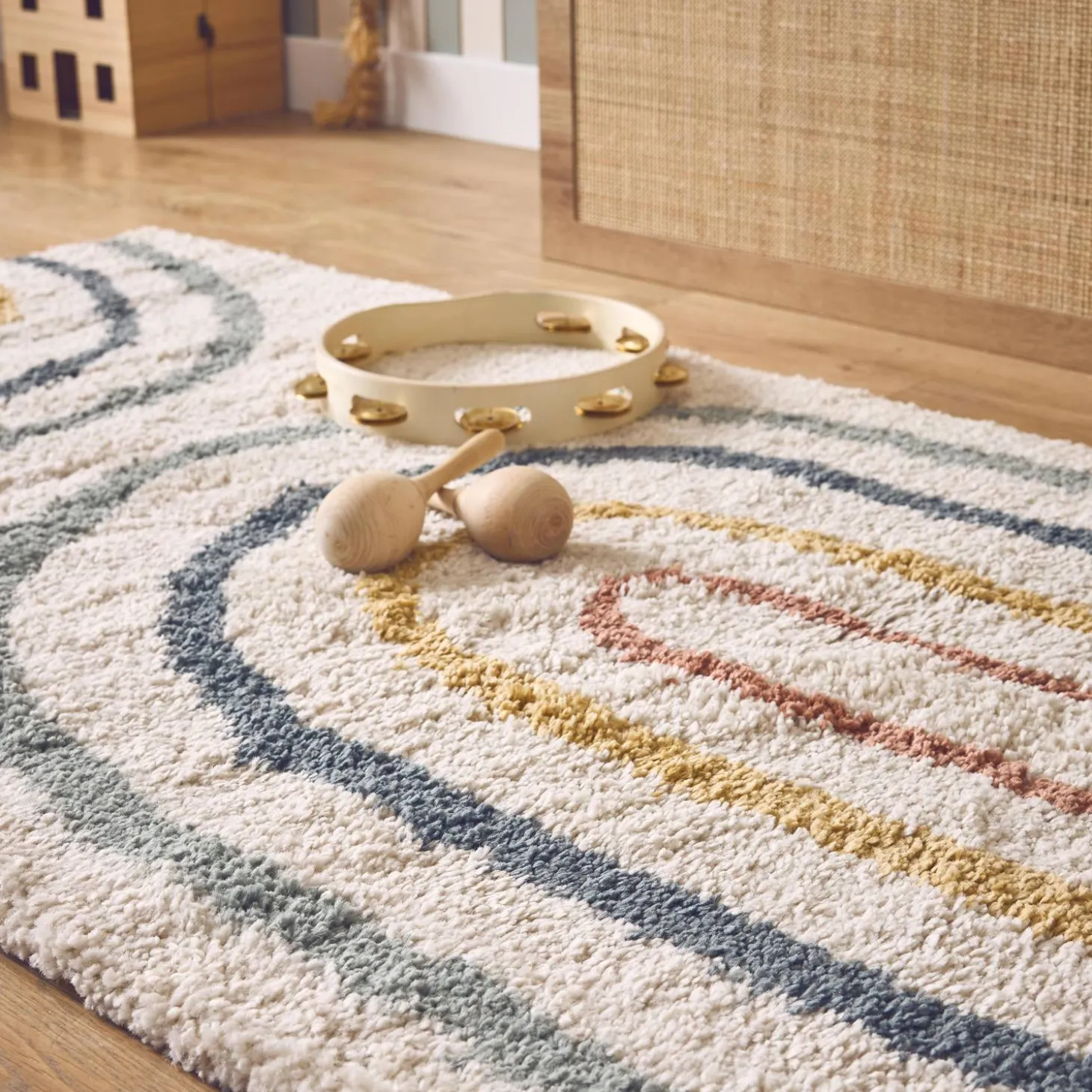 Indoor Kinderteppich Regenbogenmuster, cremefarben und mehrfarbig