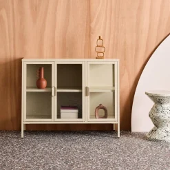 Industrielles Sideboard aus Metall und gehärtetem Glas mit 3 Türen, 100 cm