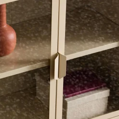 Industrielles Sideboard aus Metall und gehärtetem Glas mit 3 Türen, 100 cm