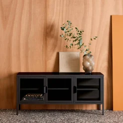 Industrielles TV-Möbel aus Metall und gehärtetem Glas mit 3 Türen, 120 cm