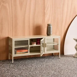 Industrielles TV-Möbel aus Metall und gehärtetem Glas mit 3 Türen, 120 cm