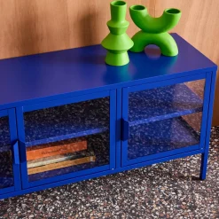 Industrielles TV-Möbel aus Metall und gehärtetem Glas mit 3 Türen, 120 cm
