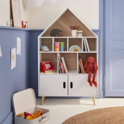 Kinderbuchregal Haus
