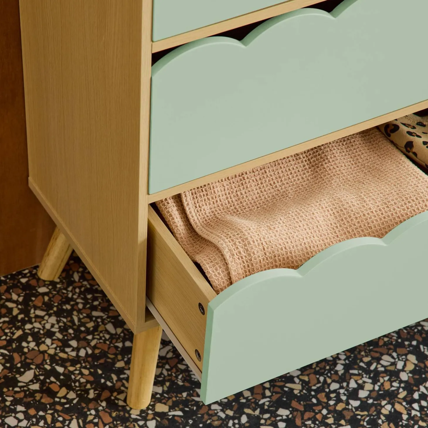 Kinderkommode Holzlook 3 Schubladen Kiefernholzfüße