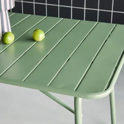 Klappbarer Gartentisch aus Stahl + 6 Stühle
